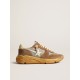 Running Sole in silver mesh and tobacco suede with a white star