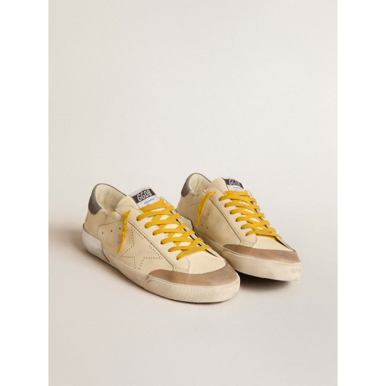 Super-Star in leather with perforated star and gray suede heel tab