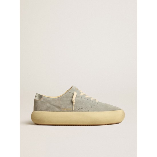 Men's Space-Star shoes in ice-gray suede with perforated star