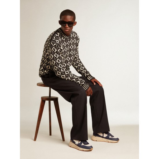 Running Sole in cream mesh and blue leather with a white leather star