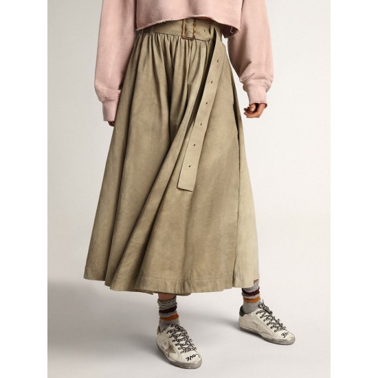 Women's Super-Star in white leather with gray suede star