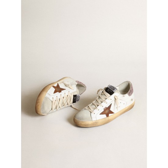 Super-Star with a tan star and pink glitter heel tab