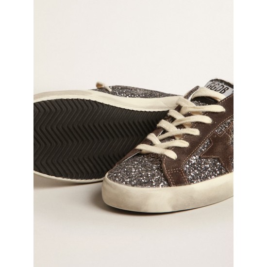 Super-Star in glitter with a brown star and lilac heel tab