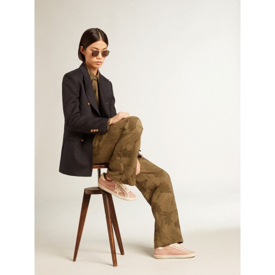 Super-Star in powder-pink suede with cream leather star