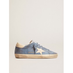 Super-Star in light blue suede with beige leather star and heel tab