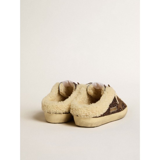 Super-Star Sabots in glitter with brown star and shearling lining