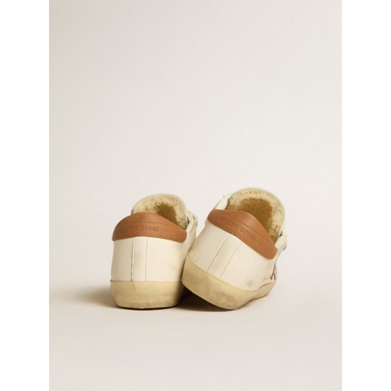 Old School in nappa leather with pink leather star and beige shearling lining