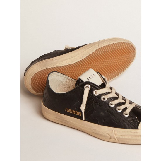 Women’s V-Star in black nappa leather with a black leather star