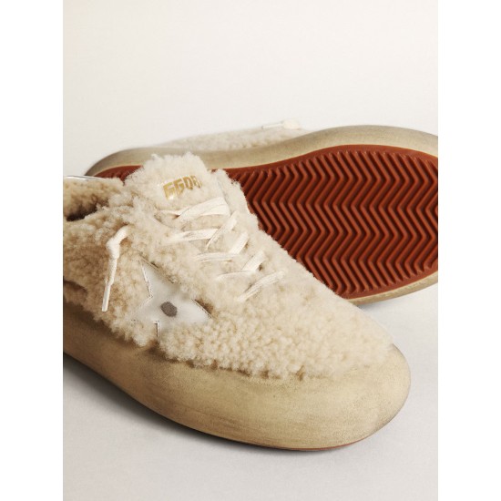 Women’s Space-Star shoes in beige shearling with white leather star and metallic leather heel tab