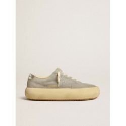 Women's Space-Star shoes in ice-gray suede with perforated star