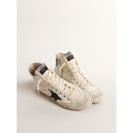 Francy Penstar in canvas with black star and red stitching