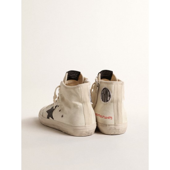 Francy Penstar in canvas with black star and red stitching