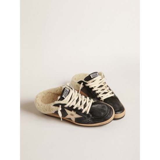 Ball Star Sabots in nappa with platinum star and shearling lining