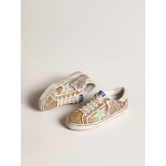 Hi Star LTD in bronze jacquard fabric with ice-gray suede star