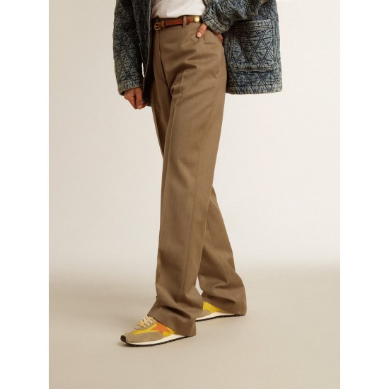 Women’s Marathon with yellow nylon upper and orange star